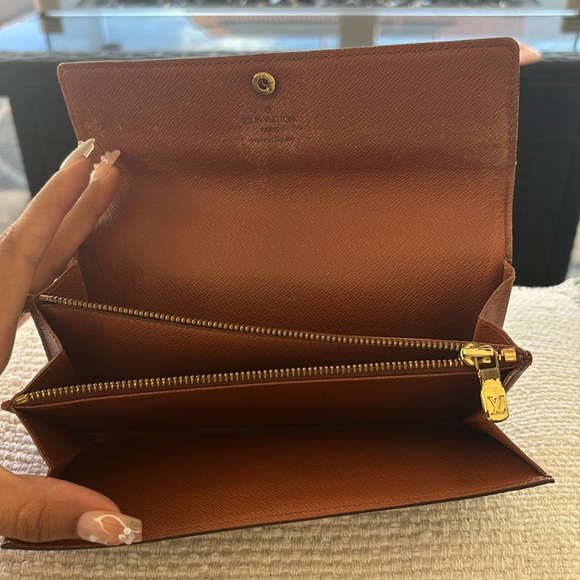 Louis Vuitton monogram Sarah wallet - Picture 6 of 10